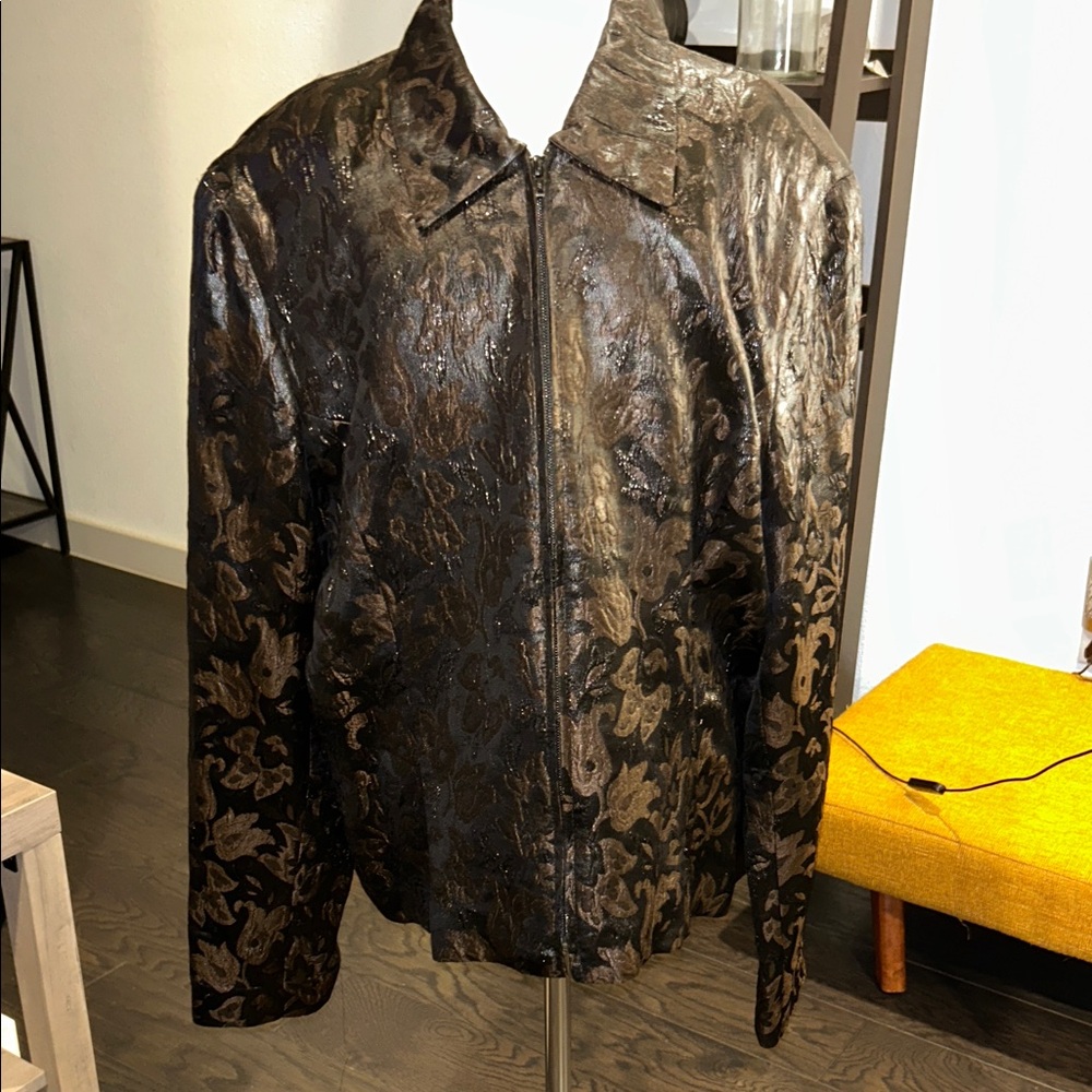 Women's Black and Brown Jacket